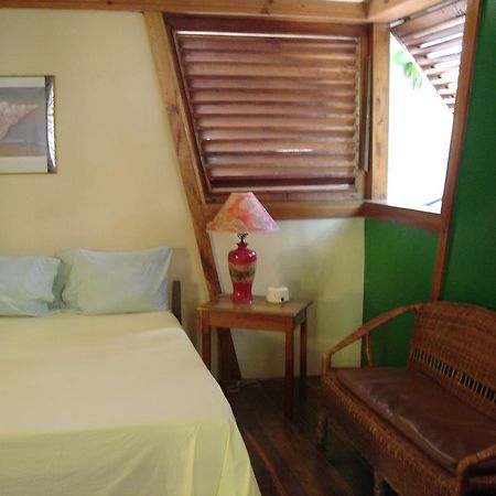 Whistling Bird Hotel Negril Exterior photo